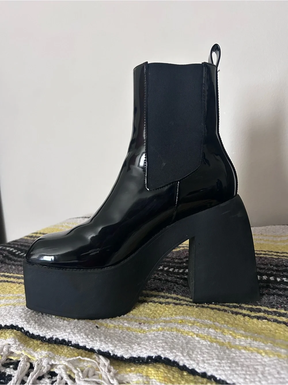 Steve Madden Black Patent Platform Chelsea Boots